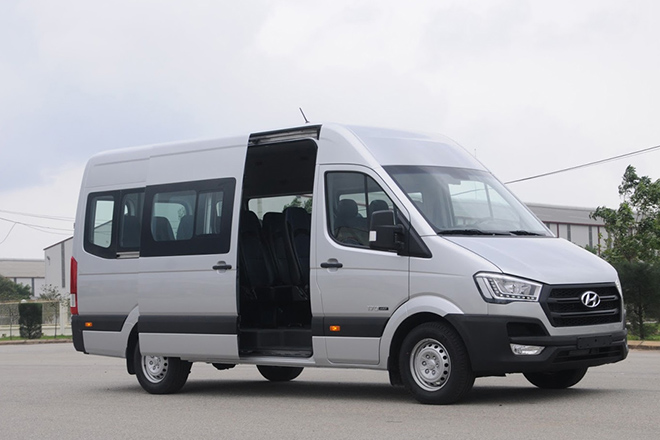 HYUNDAI SOLATI 16 CHỖ