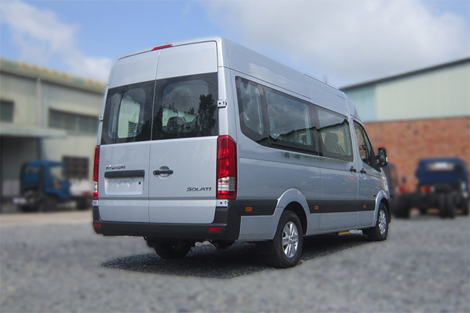 HYUNDAI SOLATI 16 CHỖ