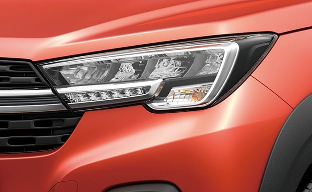 Đèn pha LED hiện đại