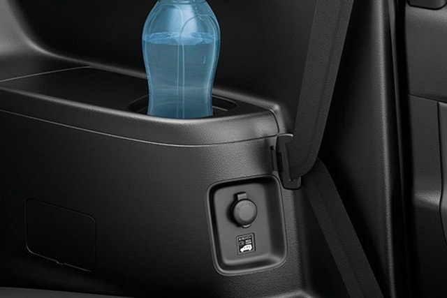 Third Row Accessory Socket And 1000ml Bottle Holder